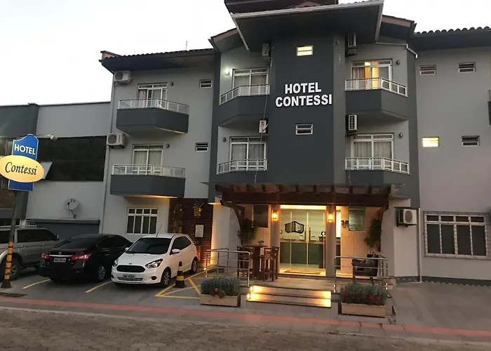 Hotel Contessi